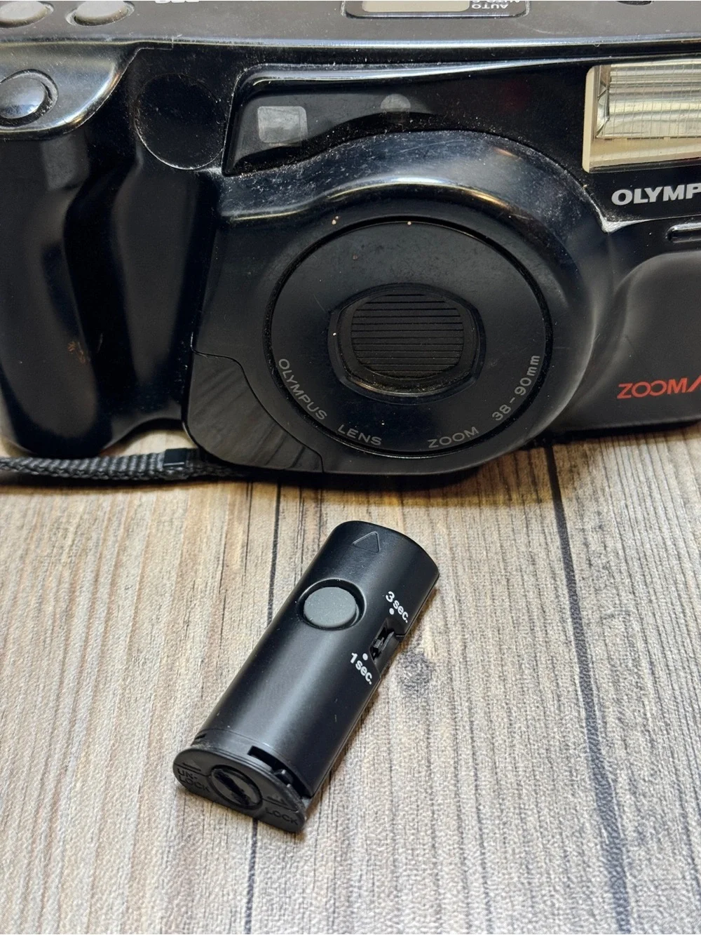 Vtg Olympus Infinity Zoom 230 35mm Point & Shoot Film Camera With Manual Working